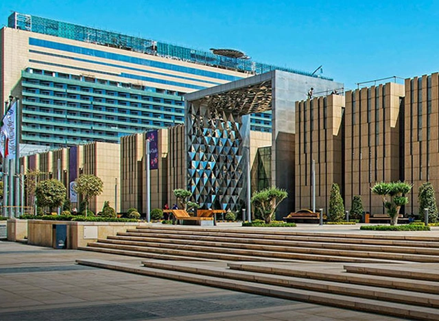 پردیس سینمایی ایران مال