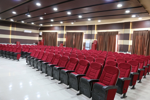 سینما فردوسی اوز