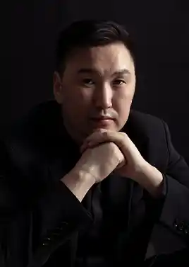 Where The White Cranes Dance ( جایی که درناهای سفید می‌رقصند )