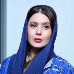 نازنین کریمی